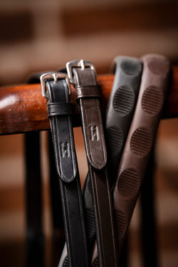 Horseware Rubber Thumb Grip Reins Non Slip Strong Hold Even Contact Black/Brown