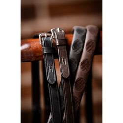 Horseware Rubber Thumb Grip Reins Non Slip Strong Hold Even Contact Black/Brown